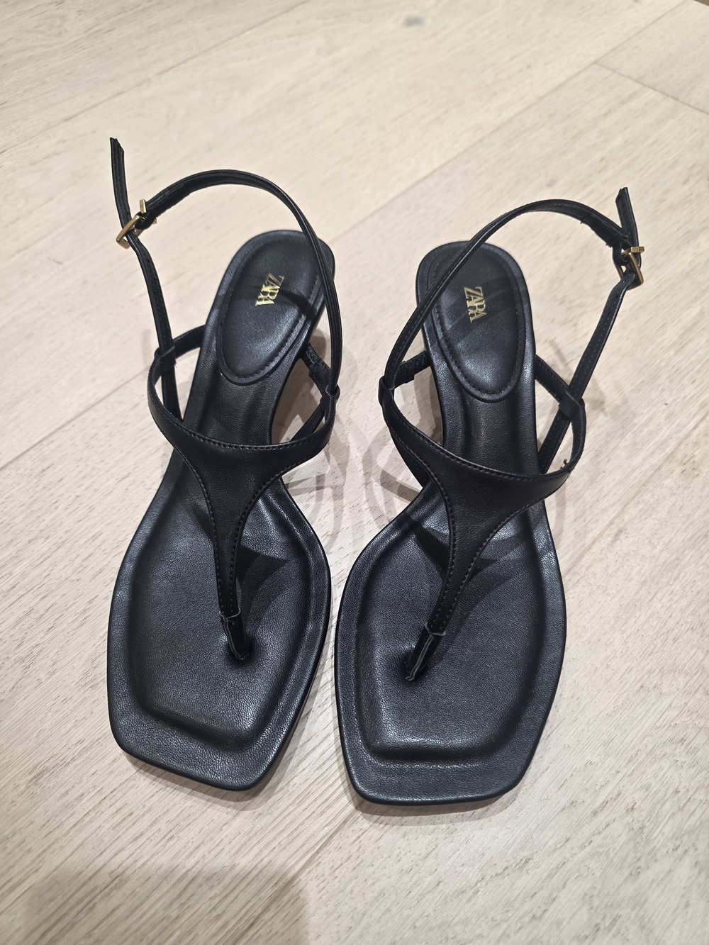 Zara Black Square-Toe T-Strap Sandals